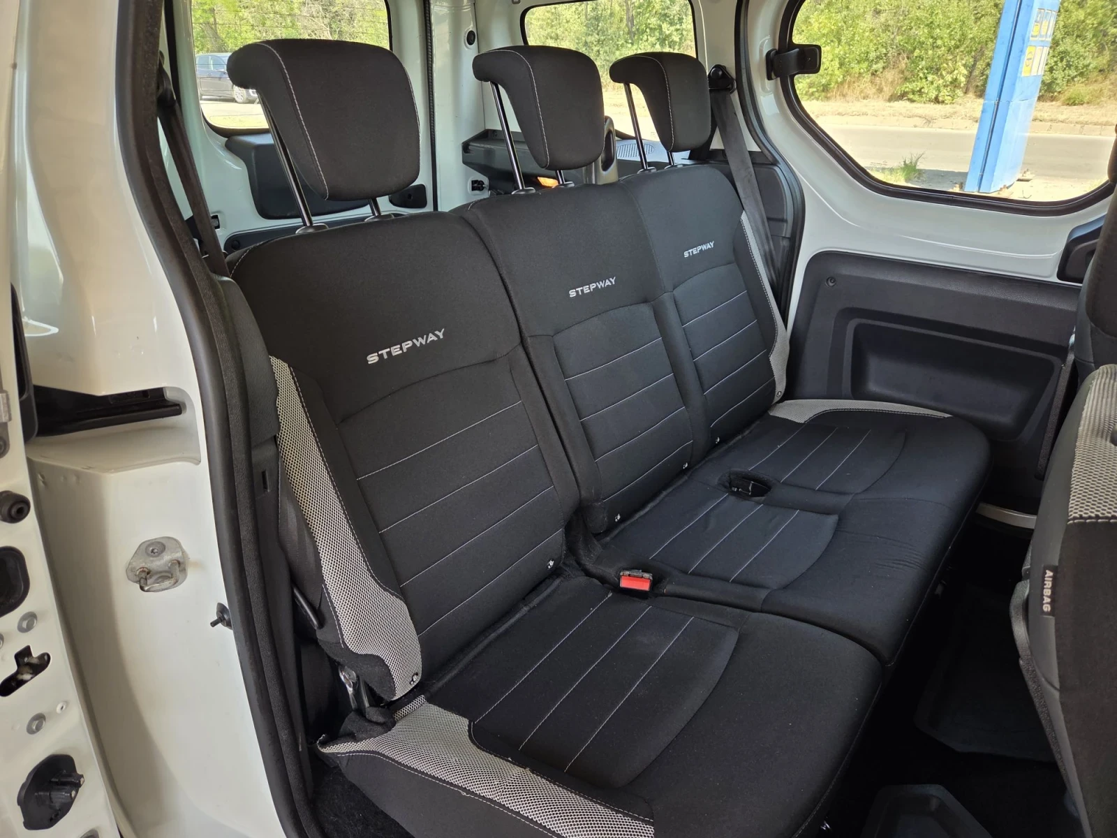 Dacia Dokker 1, 5 dci 75 hp STEPWAY, снимка 11 - Автомобили и джипове - 55601391