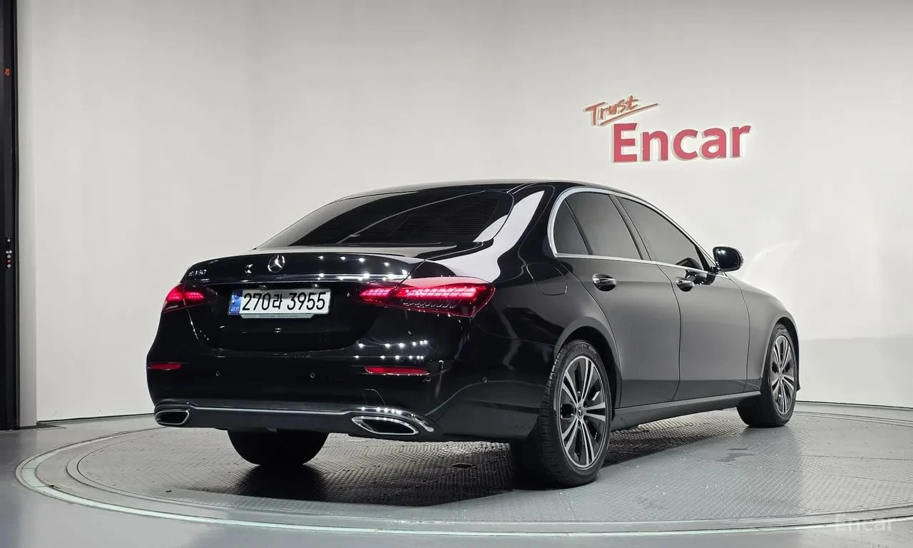 Mercedes-Benz E 250 AVANTGARDE| ПАМЕТ| ПАНОРАМА| АМБИЕНТ| 2 КЛЮЧА| , снимка 2 - Автомобили и джипове - 55922893