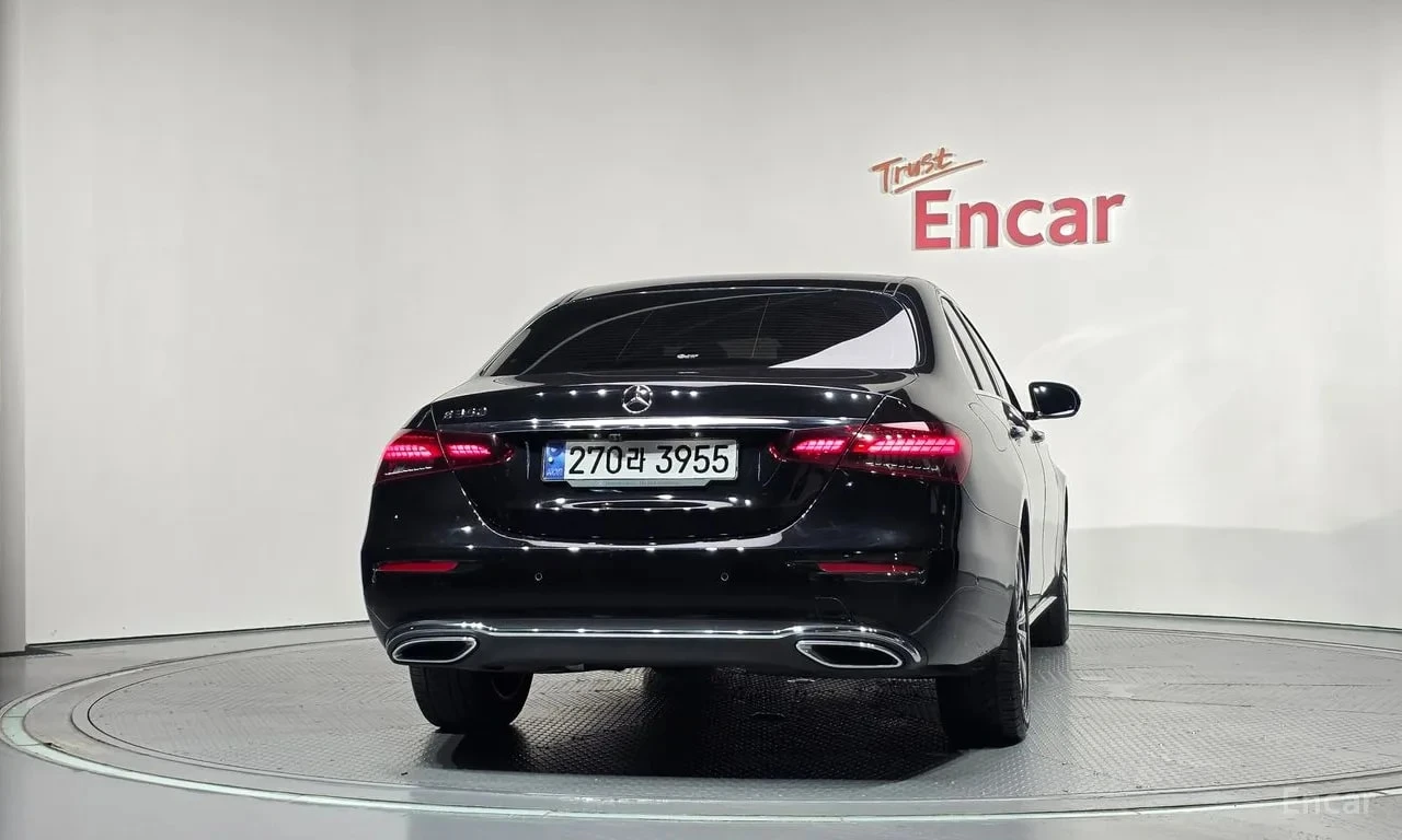 Mercedes-Benz E 250 AVANTGARDE| ПАМЕТ| ПАНОРАМА| АМБИЕНТ| 2 КЛЮЧА| , снимка 4 - Автомобили и джипове - 55922893