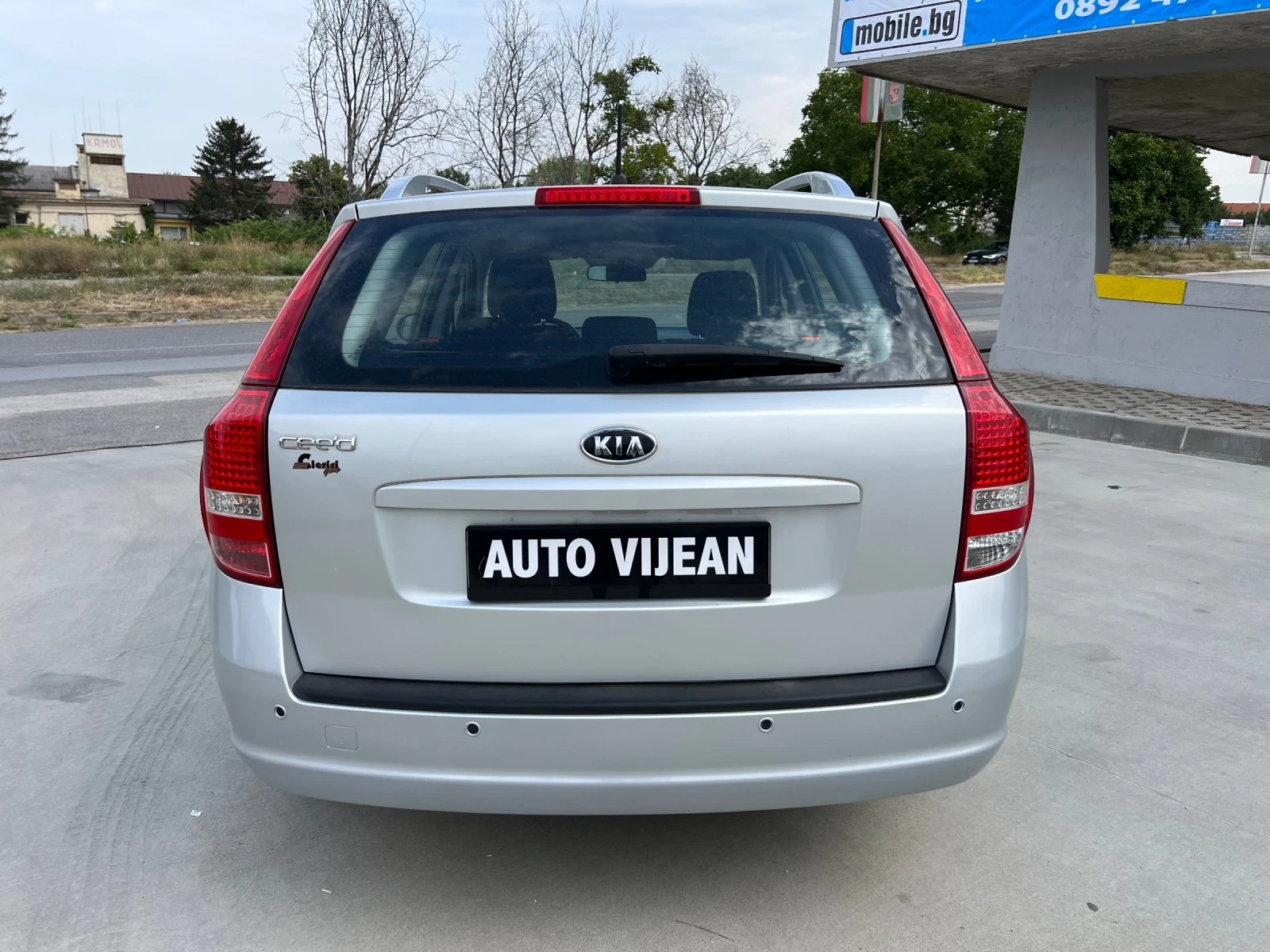 Kia Ceed 1.4i-90к.с, снимка 4 - Автомобили и джипове - 55927504