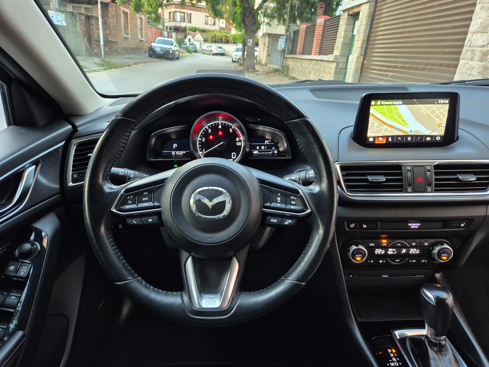 Mazda 3 2.2d-EXECUTIVE-FACE LIFT-veriga-6скорости-japan , снимка 14 - Автомобили и джипове - 56108359