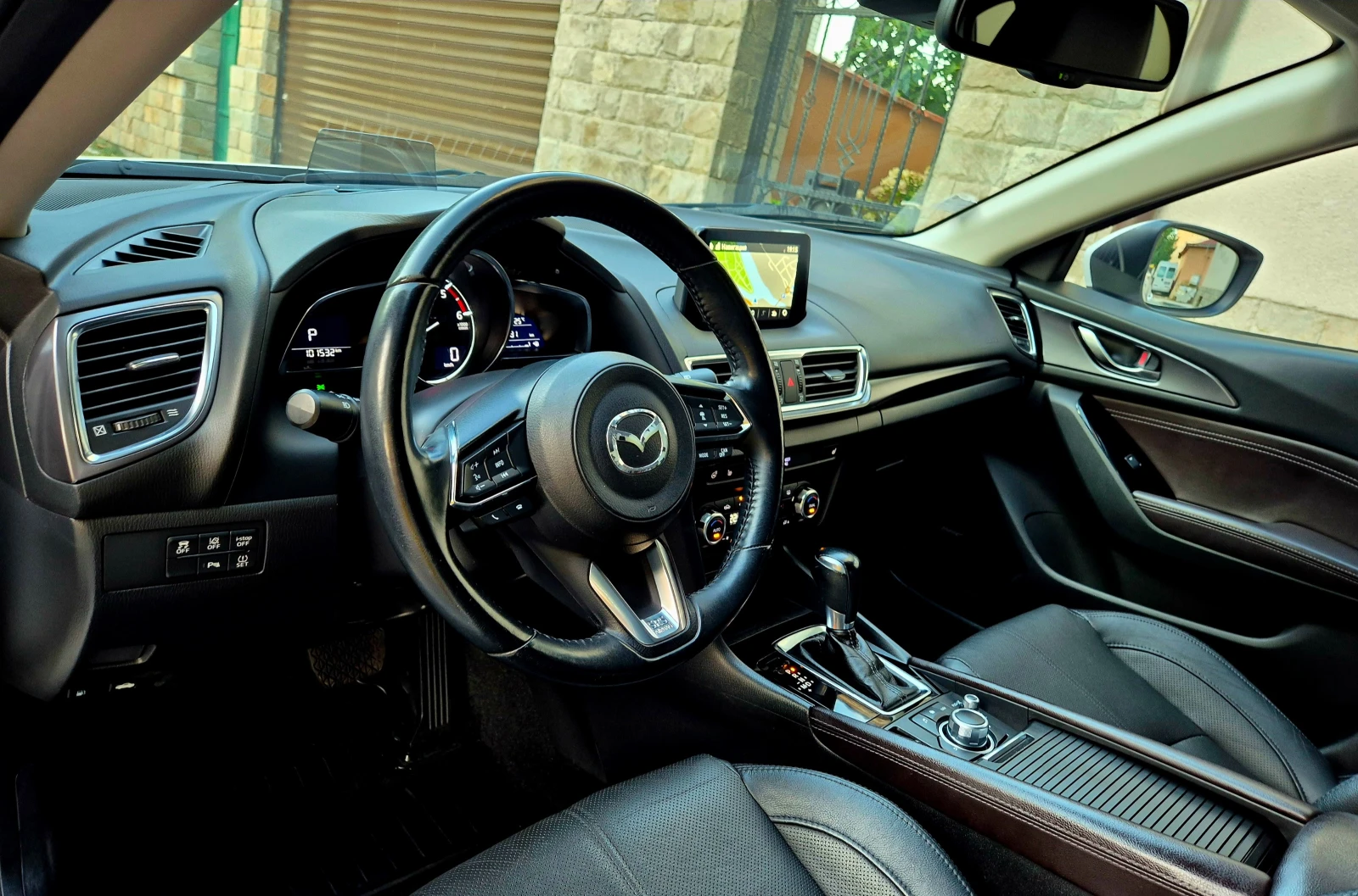 Mazda 3 2.2d-EXECUTIVE-FACE LIFT-veriga-6скорости-japan , снимка 11 - Автомобили и джипове - 56108359