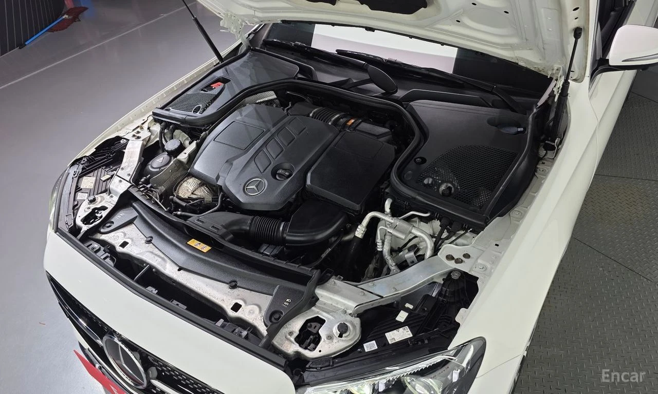 Mercedes-Benz E 220 d* 4MATIC* AMG LINE* DISTRONIC* �����* 360* ������ | Mobile.bg � ����������� 6