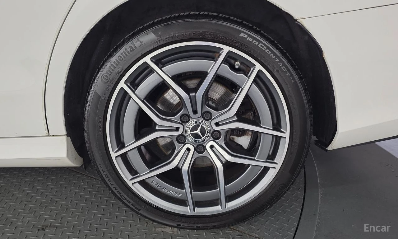 Mercedes-Benz E 220 d* 4MATIC* AMG LINE* DISTRONIC* �����* 360* ������ | Mobile.bg � ����������� 5