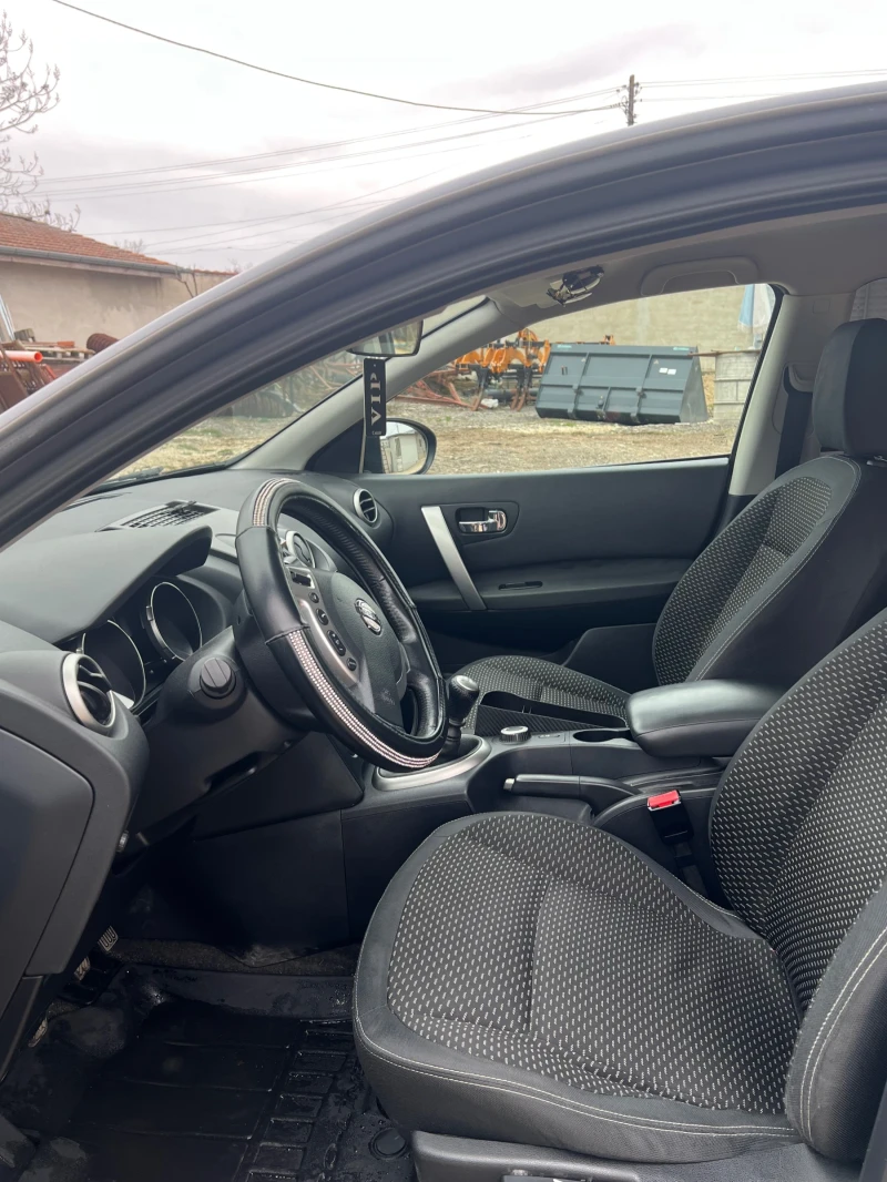 Nissan Qashqai, снимка 6 - Автомобили и джипове - 49290922