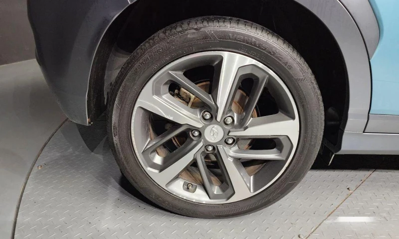 Hyundai Kona, снимка 5 - Автомобили и джипове - 51888565