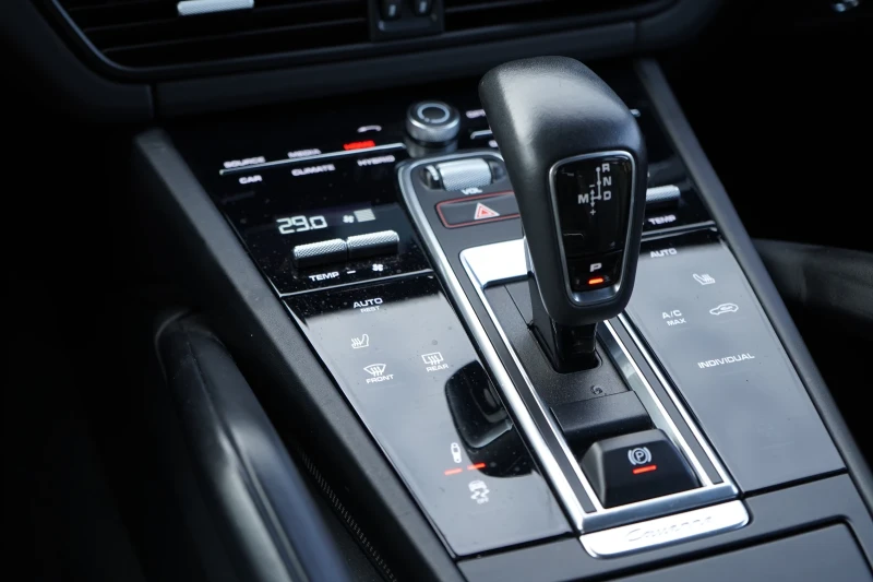 Porsche Cayenne E-HYBRID* PLUG IN HYBRID, снимка 14 - Автомобили и джипове - 52739950