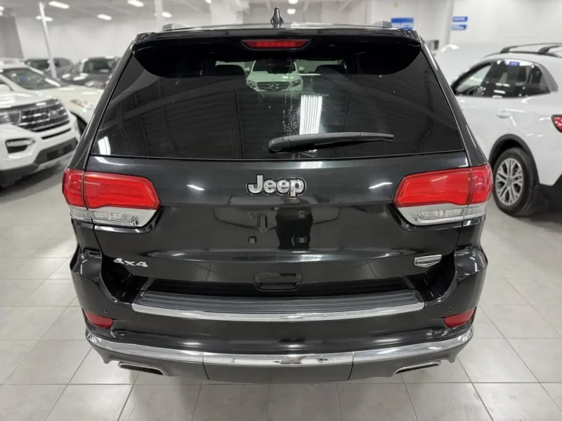 Jeep Grand cherokee SUMMIT* HARMAN* PANO* ОБДУХ* ВЪЗДУХ* BI-XENON* 8ZF, снимка 4 - Автомобили и джипове - 53058184