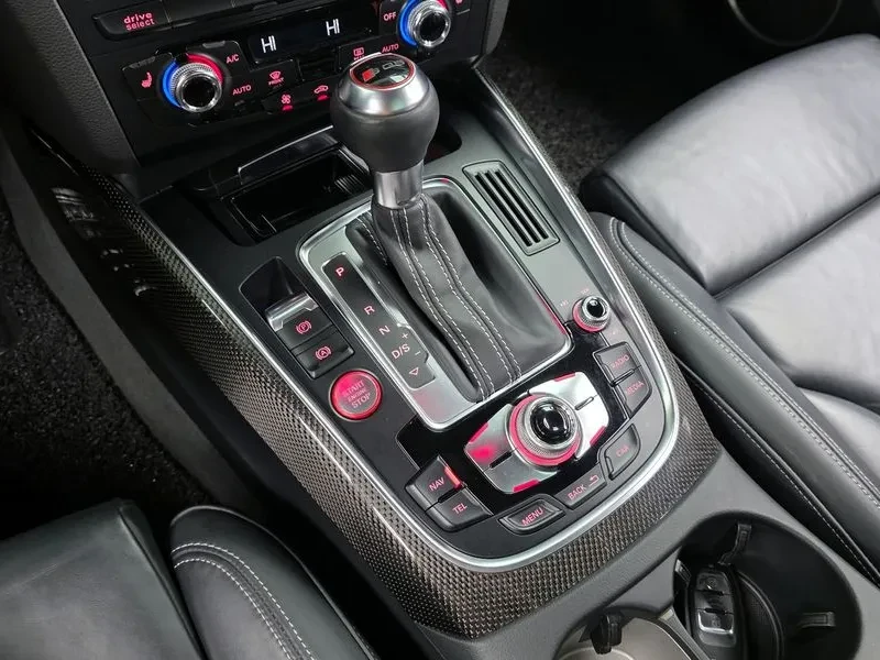 Audi SQ5 3.0 TDI Quattro, снимка 9 - Автомобили и джипове - 54202603