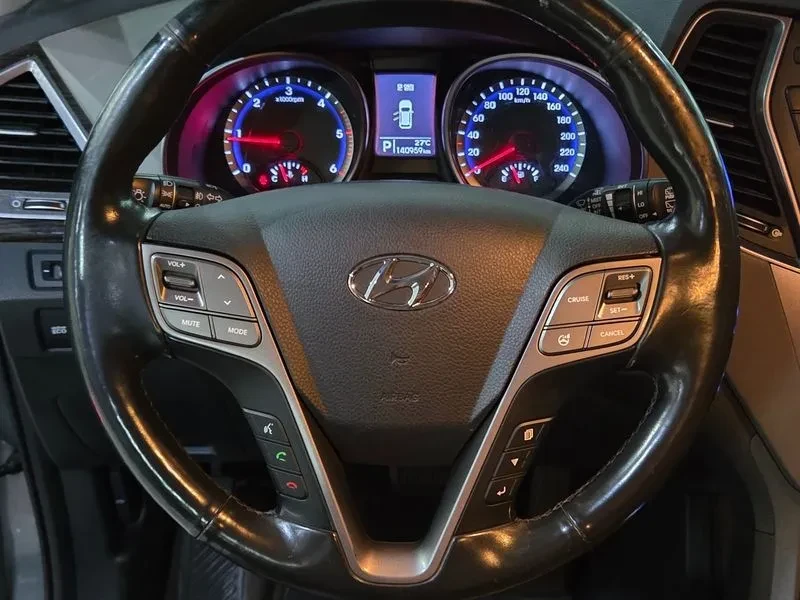 Hyundai Santa fe 2.0 CRDi 4WD - САМО 30% АВАНС, снимка 17 - Автомобили и джипове - 56159053
