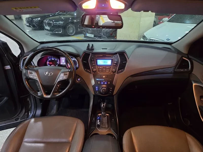 Hyundai Santa fe 2.0 CRDi 4WD - САМО 30% АВАНС, снимка 15 - Автомобили и джипове - 56159053