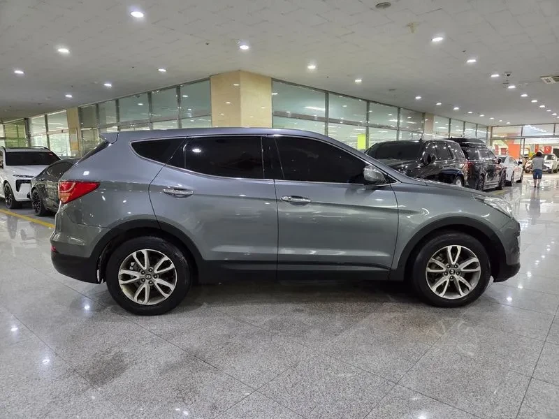 Hyundai Santa fe 2.0 CRDi 4WD - САМО 30% АВАНС, снимка 9 - Автомобили и джипове - 56159053