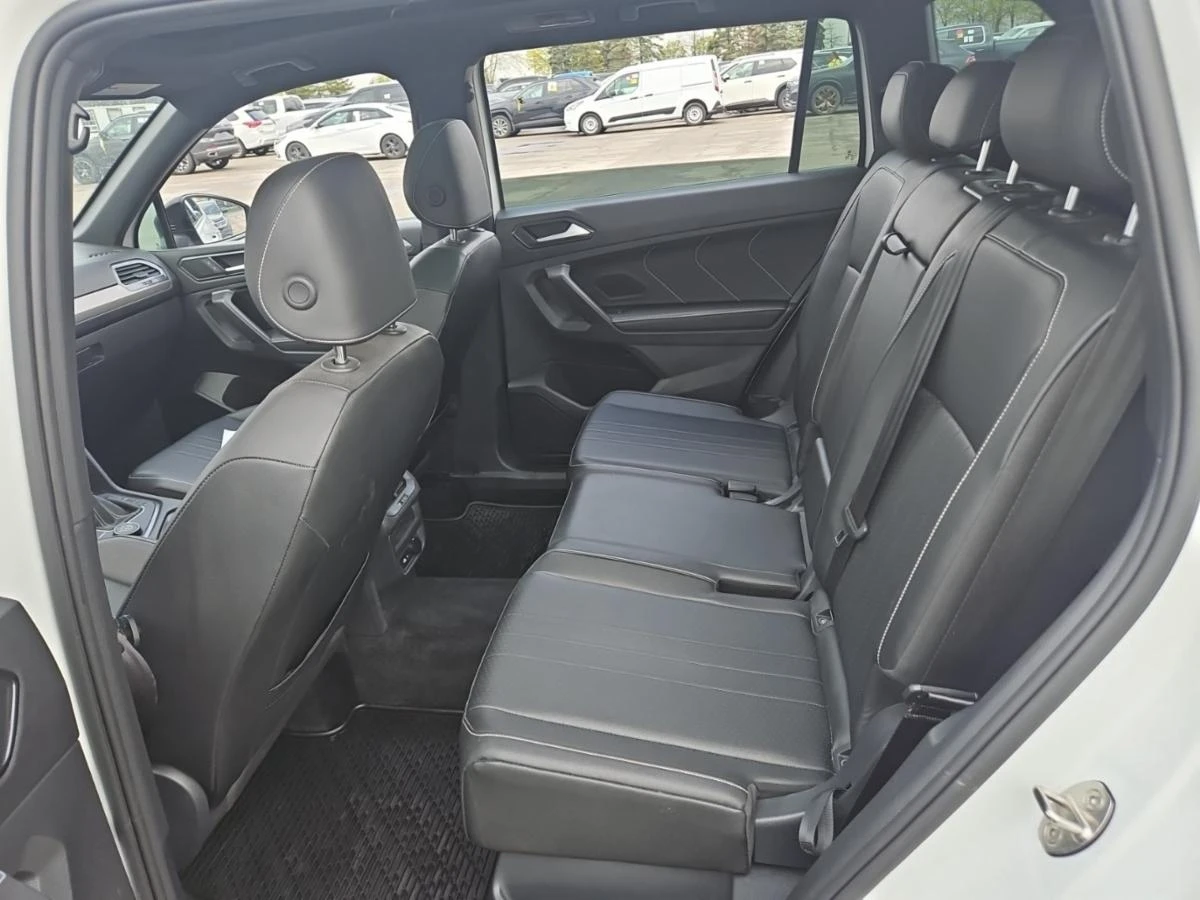 VW Tiguan Comfortline R-Line Black Edit. CARFAX АВТО КРЕДИТ  - изображение 8