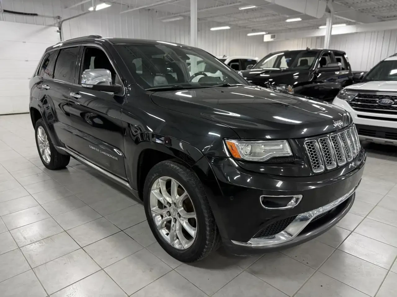 Jeep Grand cherokee SUMMIT* HARMAN* PANO* �����* ������* BI-XENON* 8ZF | Mobile.bg � ����������� 3