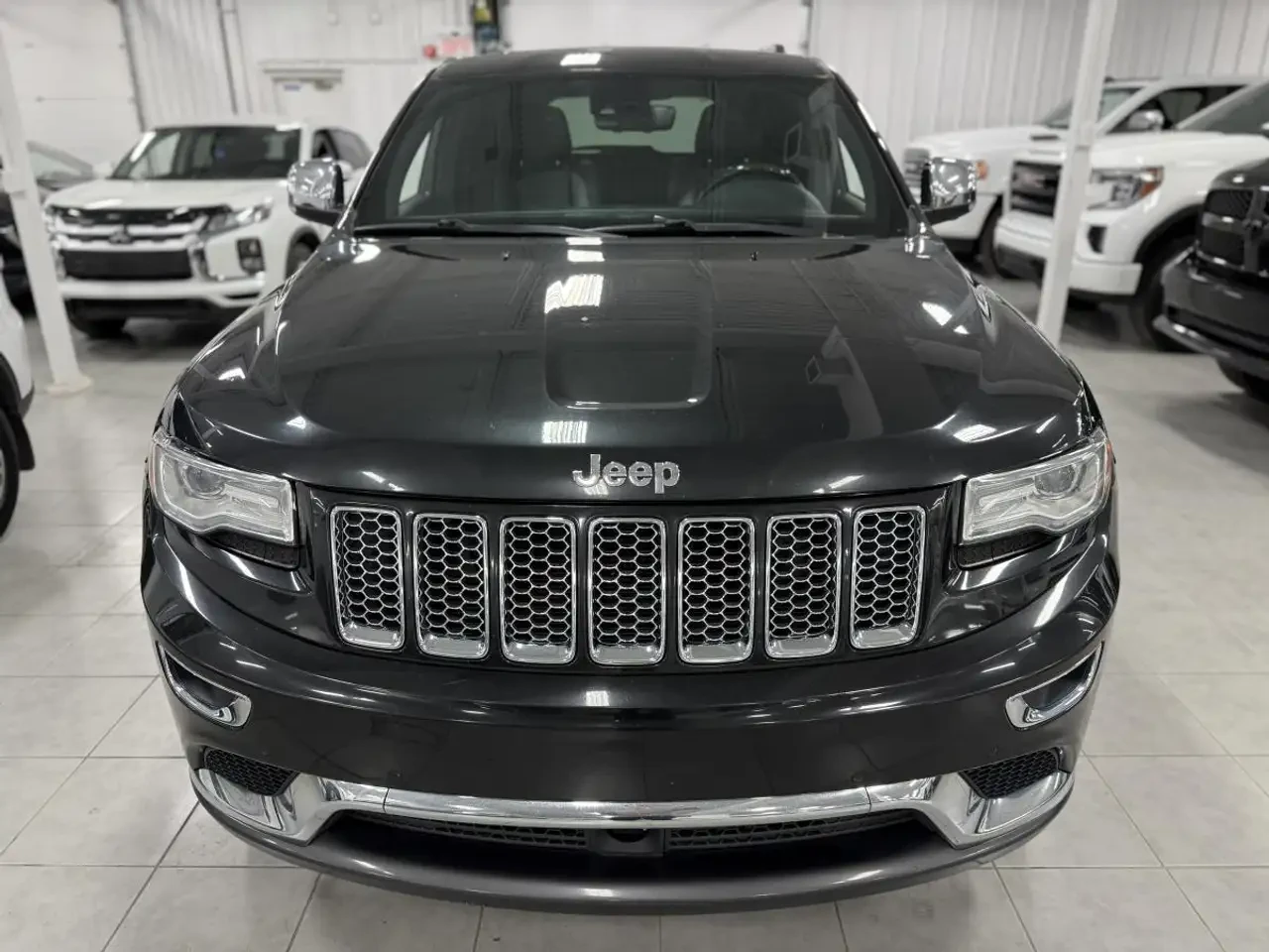 Jeep Grand cherokee SUMMIT* HARMAN* PANO* �����* ������* BI-XENON* 8ZF | Mobile.bg � ����������� 2