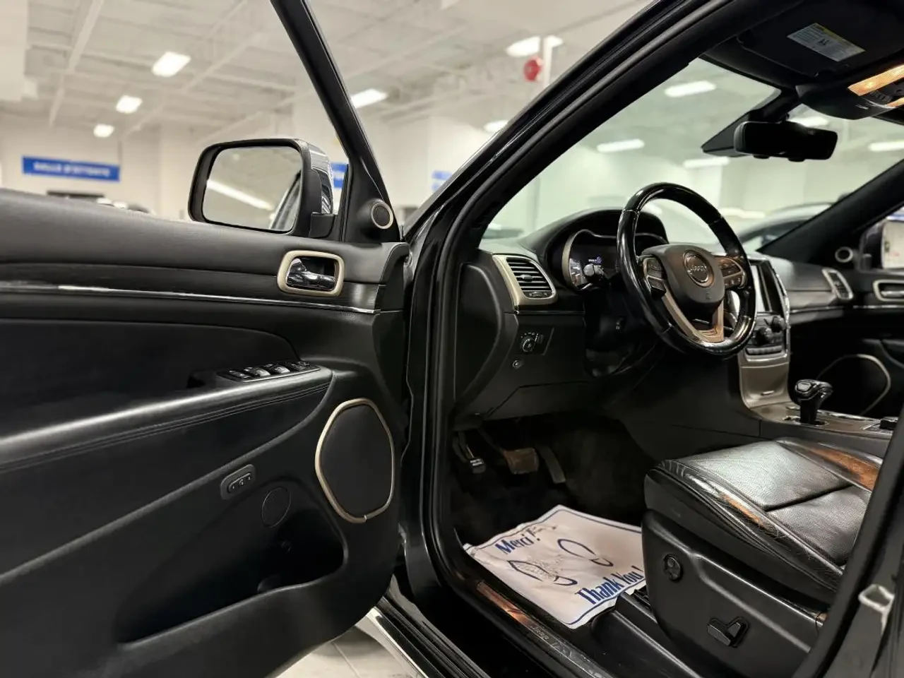 Jeep Grand cherokee SUMMIT* HARMAN* PANO* �����* ������* BI-XENON* 8ZF | Mobile.bg � ����������� 11