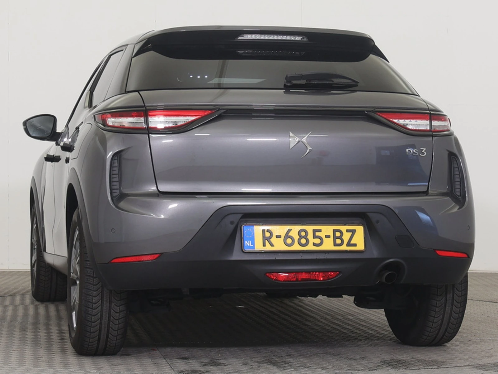 DS DS 3 Crossback 1.2i Bastille, снимка 4 - Автомобили и джипове - 54191989