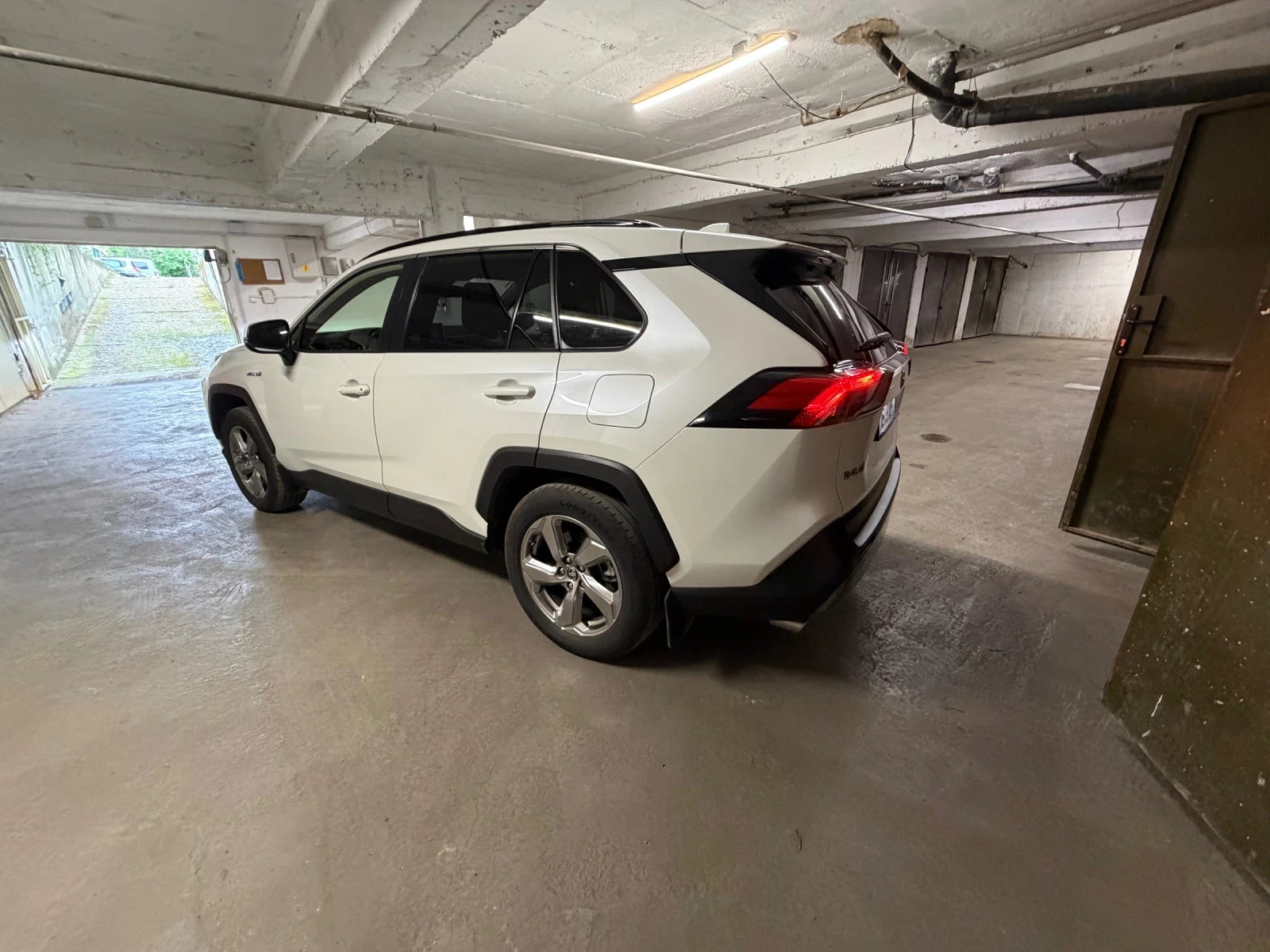 Toyota Rav4 Hybrid  | Mobile.bg � ����������� 9