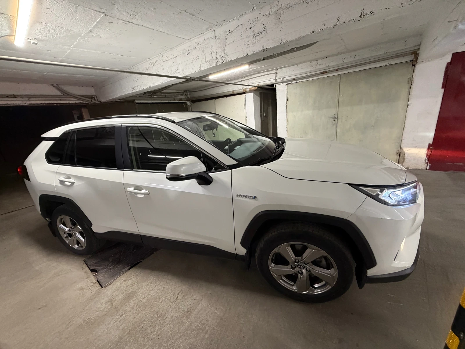 Toyota Rav4 Hybrid  | Mobile.bg � ����������� 4
