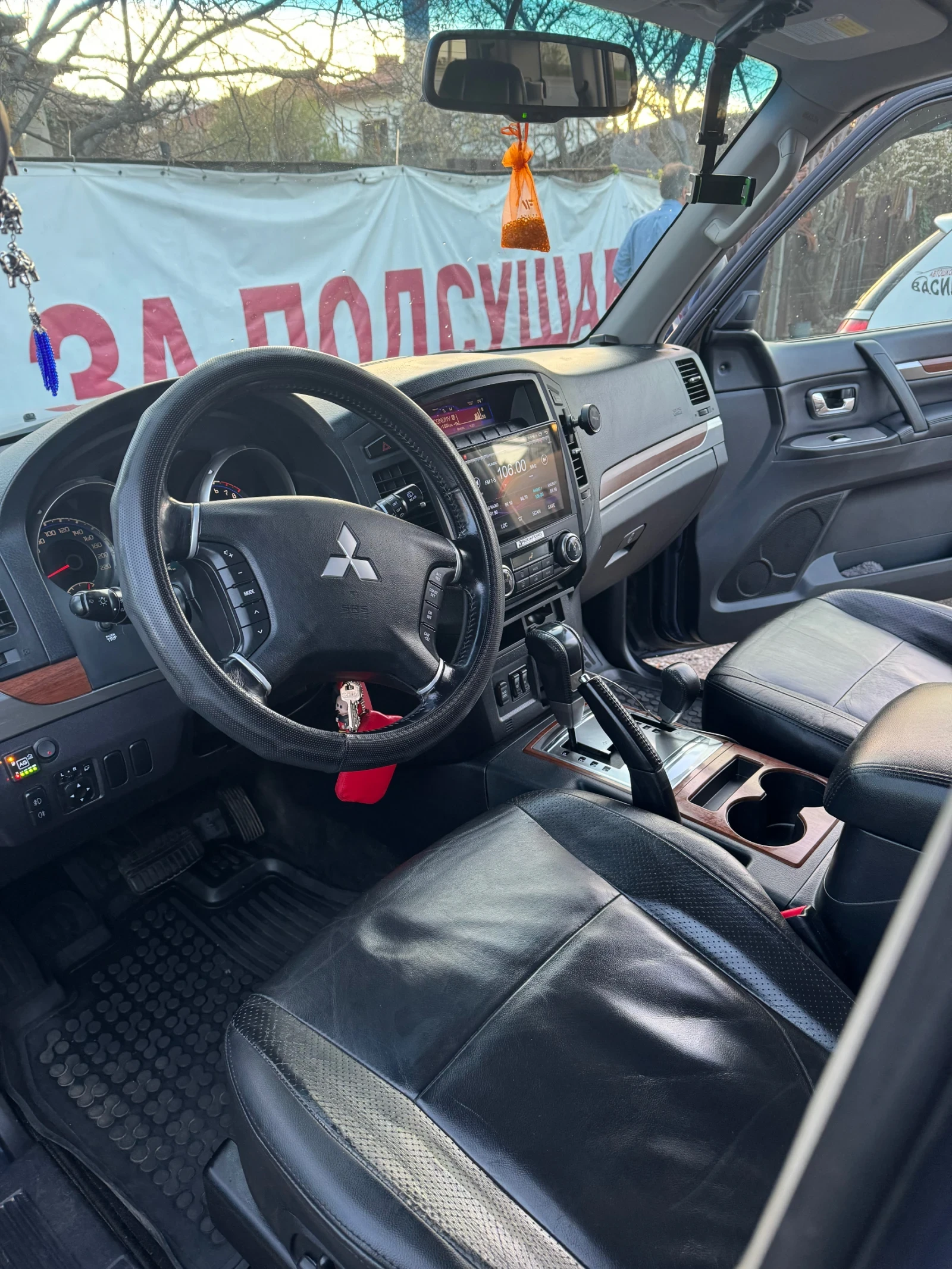 Mitsubishi Pajero, снимка 4 - Автомобили и джипове - 54317576