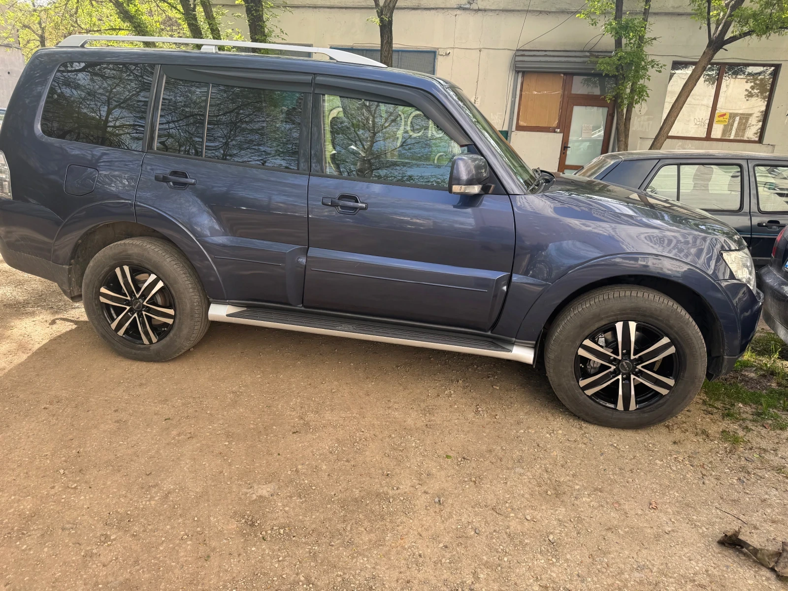 Mitsubishi Pajero, снимка 9 - Автомобили и джипове - 54317576