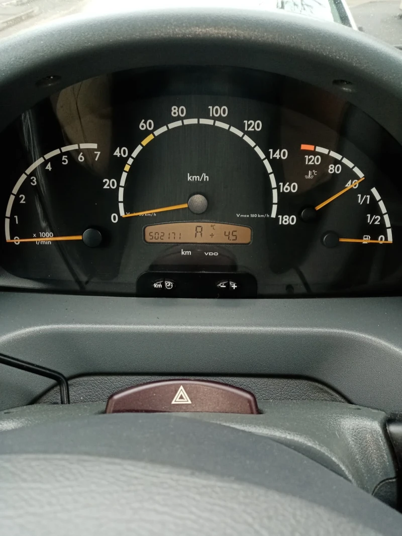 Mercedes-Benz Sprinter 216 5+ 1 реални км, клима, темпомат!, снимка 8 - Бусове и автобуси - 53382844