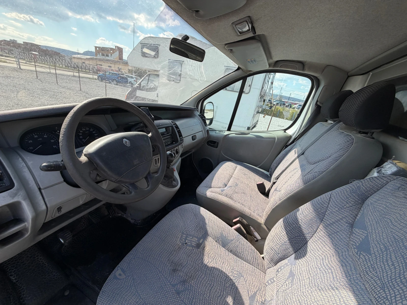 Renault Trafic 1.9cdti MAXI KLIMATIK, снимка 11 - Бусове и автобуси - 54151766