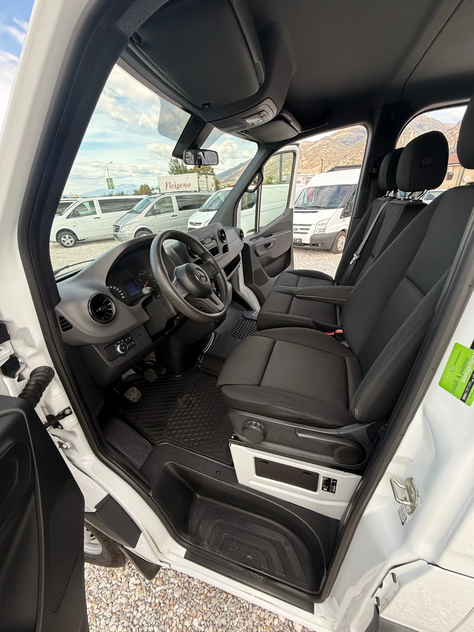 Mercedes-Benz Sprinter 313 2021г-9местен-КЛИМАТИК, снимка 14 - Бусове и автобуси - 56080512