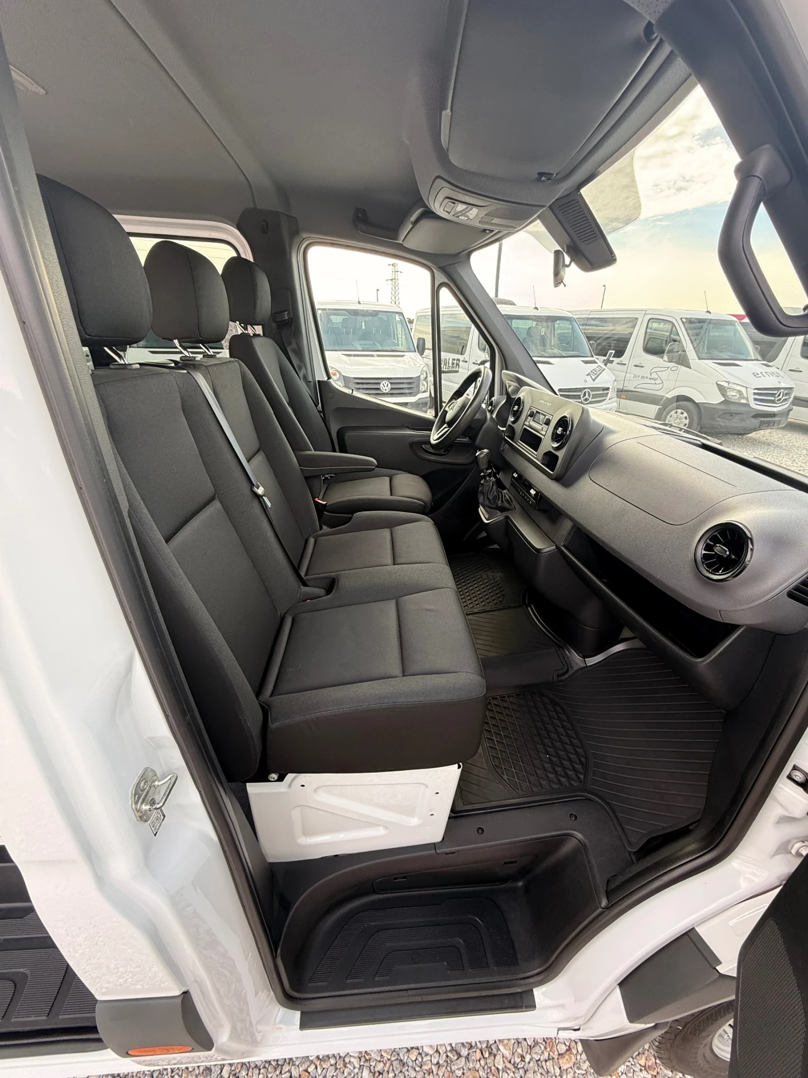 Mercedes-Benz Sprinter 313 2021г-9местен-КЛИМАТИК, снимка 13 - Бусове и автобуси - 56080512