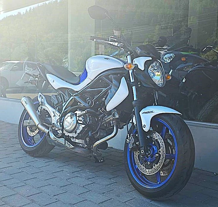 Suzuki Gladius 650i ABS, снимка 2 - Мотоциклети и мототехника - 55529435