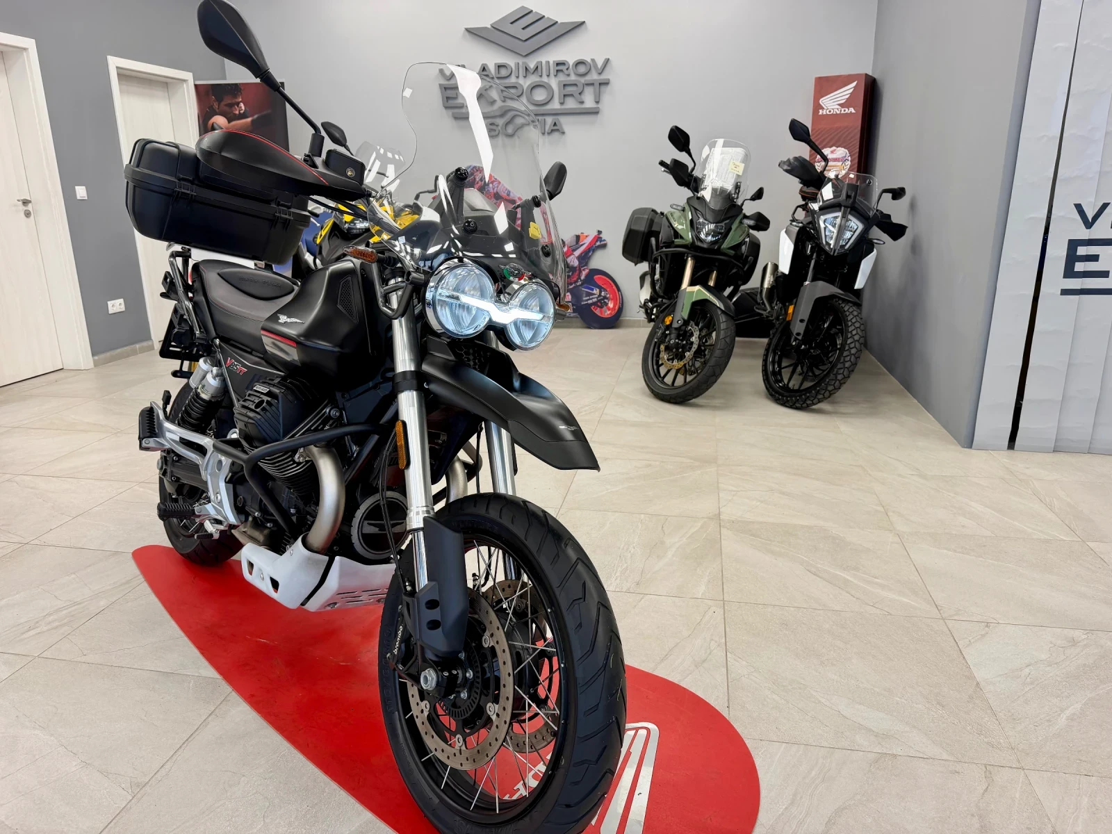 Moto Guzzi V V85 TT 2022, снимка 11 - Мотоциклети и мототехника - 55011488