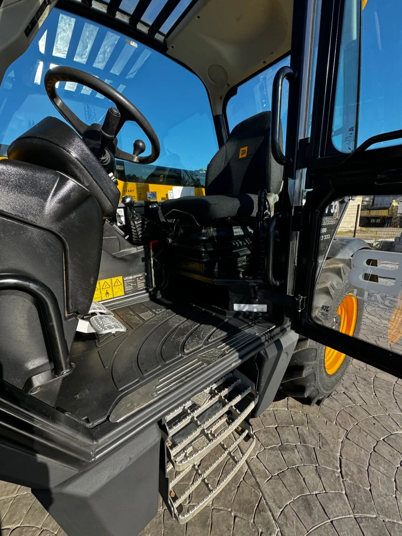 Телескопични товарачи JCB 535-125  3320h 2018г климатик., снимка 17 - Индустриална техника - 47504755