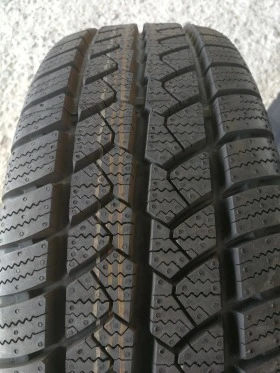 Гуми Зимни 205/70R15, снимка 2 - Гуми и джанти - 45863957