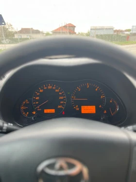 Toyota Avensis 2.0D4D 127000km, снимка 11