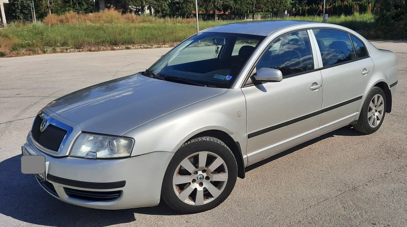 Skoda Superb TDI, снимка 6 - Автомобили и джипове - 47834549