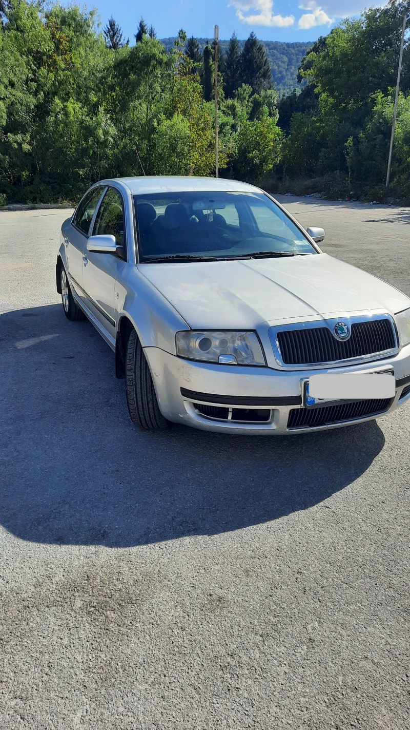 Skoda Superb TDI, снимка 3 - Автомобили и джипове - 47834549