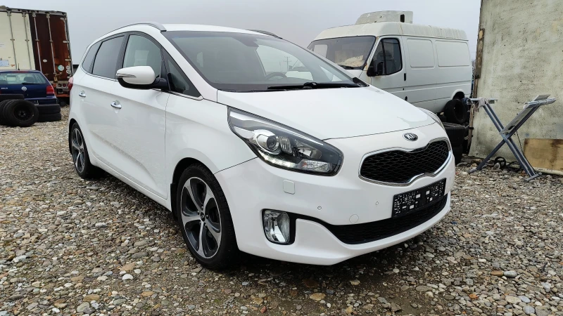 Kia Carens  Premium, снимка 2 - Автомобили и джипове - 48246898