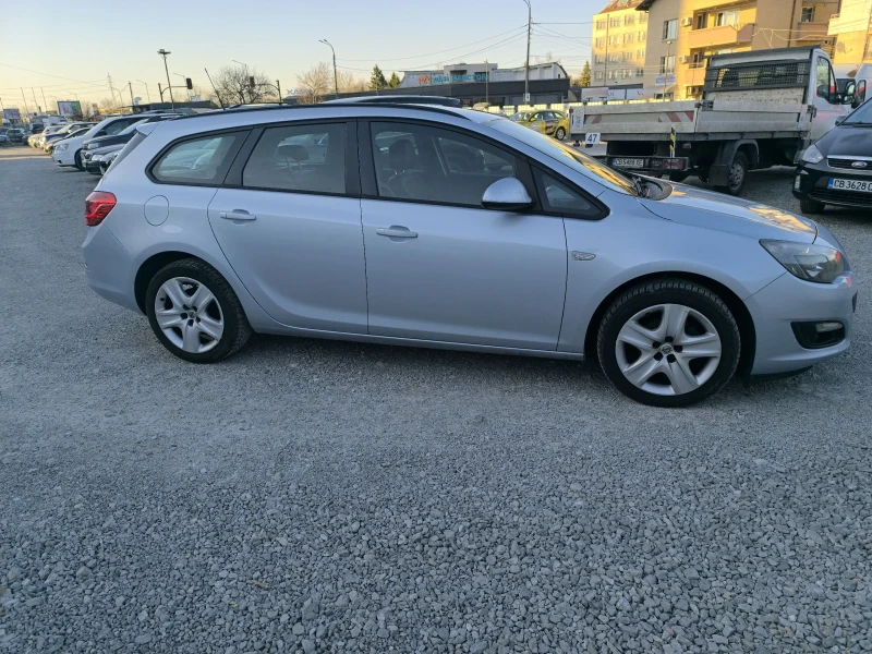 Opel Astra 1.4 Turbo 140kc ГАЗ, снимка 4 - Автомобили и джипове - 49447386