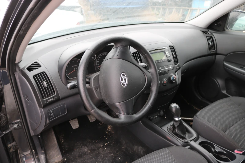 Hyundai I30 1.4 16V, снимка 7 - Автомобили и джипове - 49732381