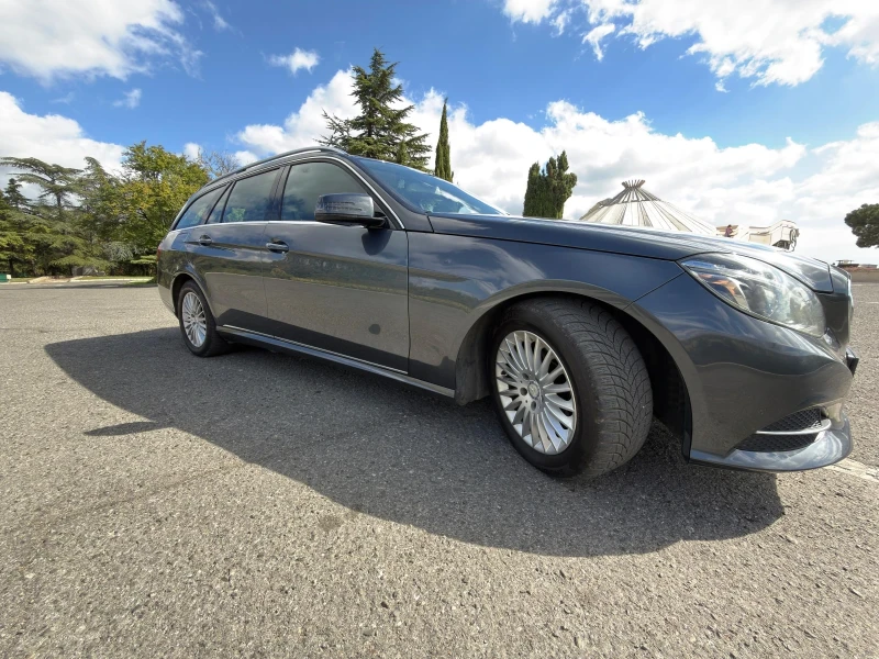 Mercedes-Benz 220 212, снимка 10 - Автомобили и джипове - 52270740