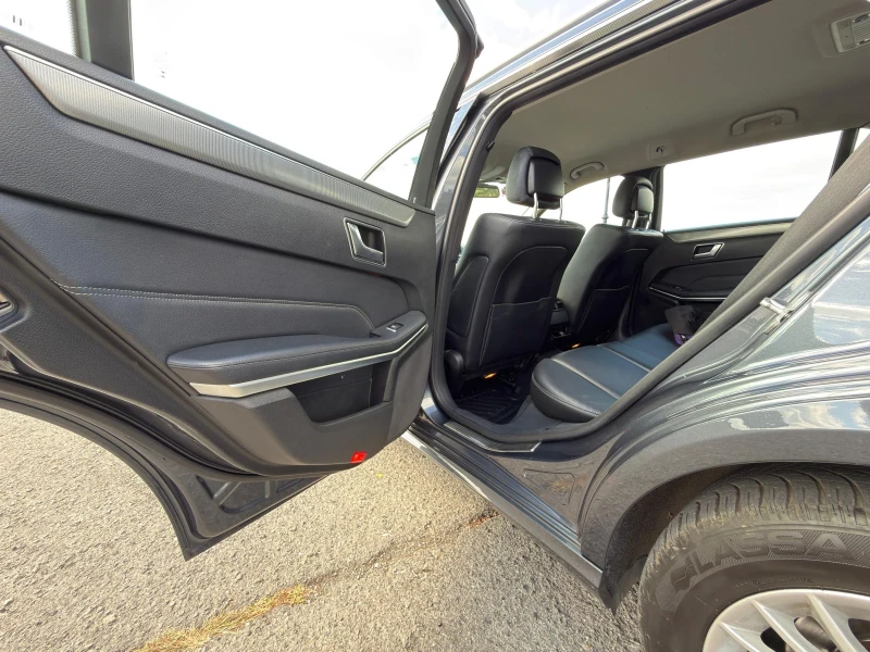 Mercedes-Benz 220 212, снимка 15 - Автомобили и джипове - 52270740