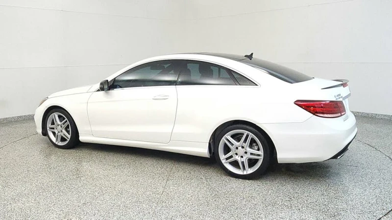 Mercedes-Benz E 400 ..E-COUPE..!AMG-PACKAGE!* АвтоКредит* Цена до БГ* , снимка 3 - Автомобили и джипове - 52504722