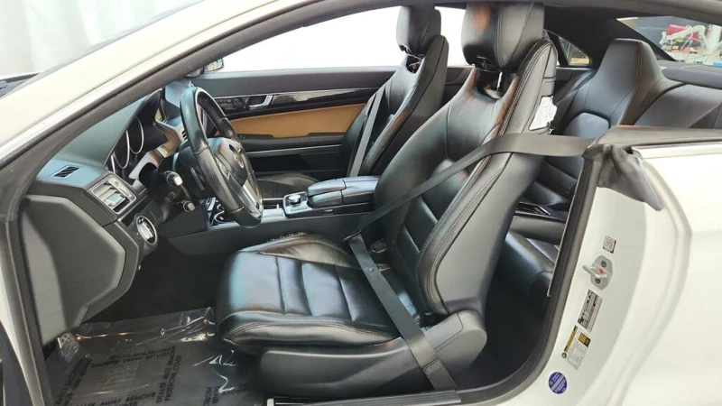 Mercedes-Benz E 400 ..E-COUPE..!AMG-PACKAGE!* АвтоКредит* Цена до БГ* , снимка 11 - Автомобили и джипове - 52504722