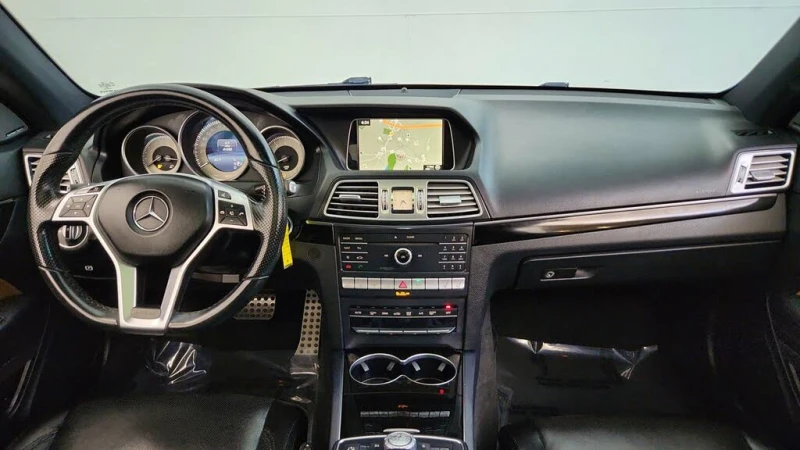 Mercedes-Benz E 400 ..E-COUPE..!AMG-PACKAGE!* АвтоКредит* Цена до БГ* , снимка 12 - Автомобили и джипове - 52504722