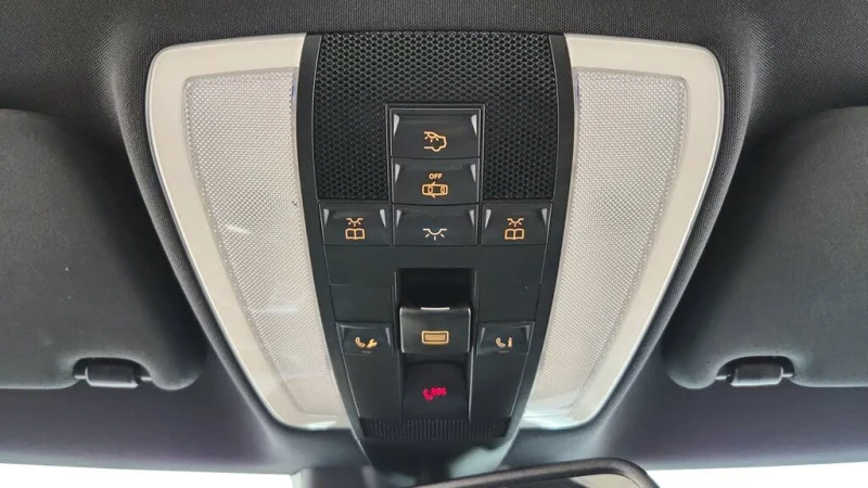 Mercedes-Benz E 400 ..E-COUPE..!AMG-PACKAGE!* АвтоКредит* Цена до БГ* , снимка 15 - Автомобили и джипове - 52504722