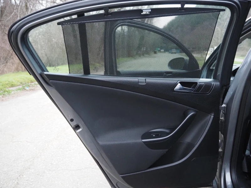 VW Passat 2.0 TDI* 170hp* , снимка 13 - Автомобили и джипове - 53136144