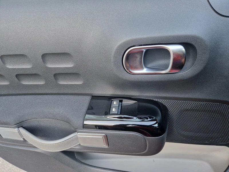 Citroen C3 SHINE, снимка 10 - Автомобили и джипове - 53476468