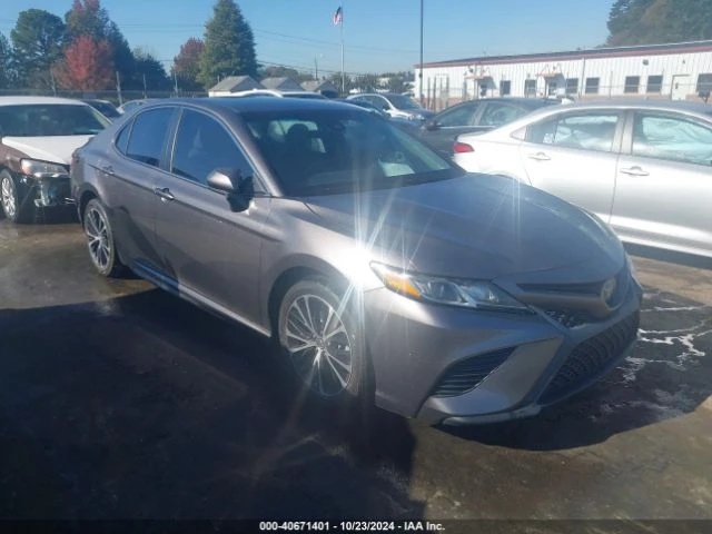 Toyota Camry 2018 TOYOTA CAMRY SE - изображение 2