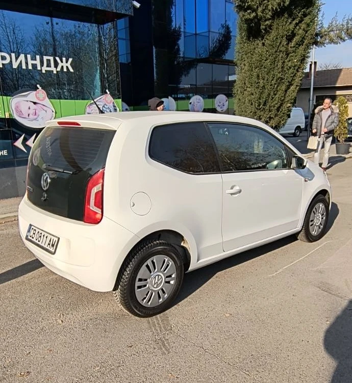 VW Up, снимка 4 - Автомобили и джипове - 48317950