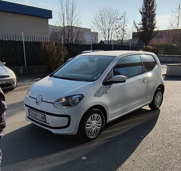 VW Up, снимка 2 - Автомобили и джипове - 48317950